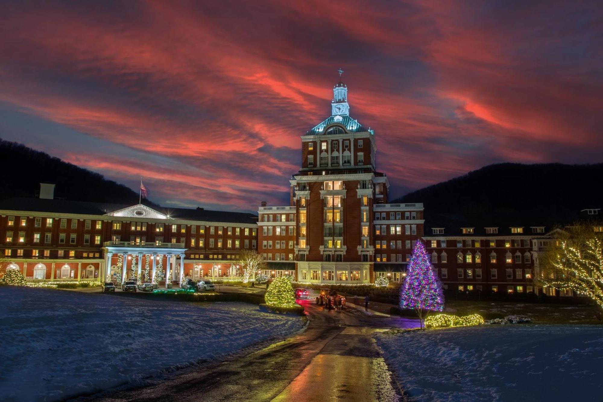 Resort The Omni Homestead &